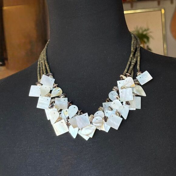 Unbranded Women's Cream Jewellery - Picture 2 of 4